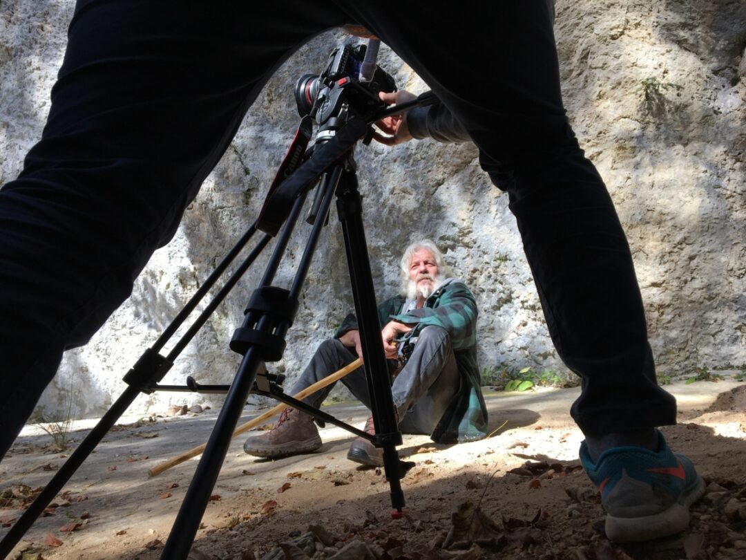 Making-of de la vidéo promotionnelle de la BCBE prise de vue par dessous.