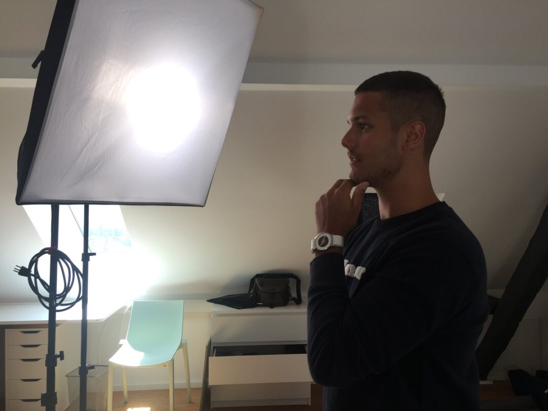 Making-of de la vidéo pour Charles BowTie avec le comédien.