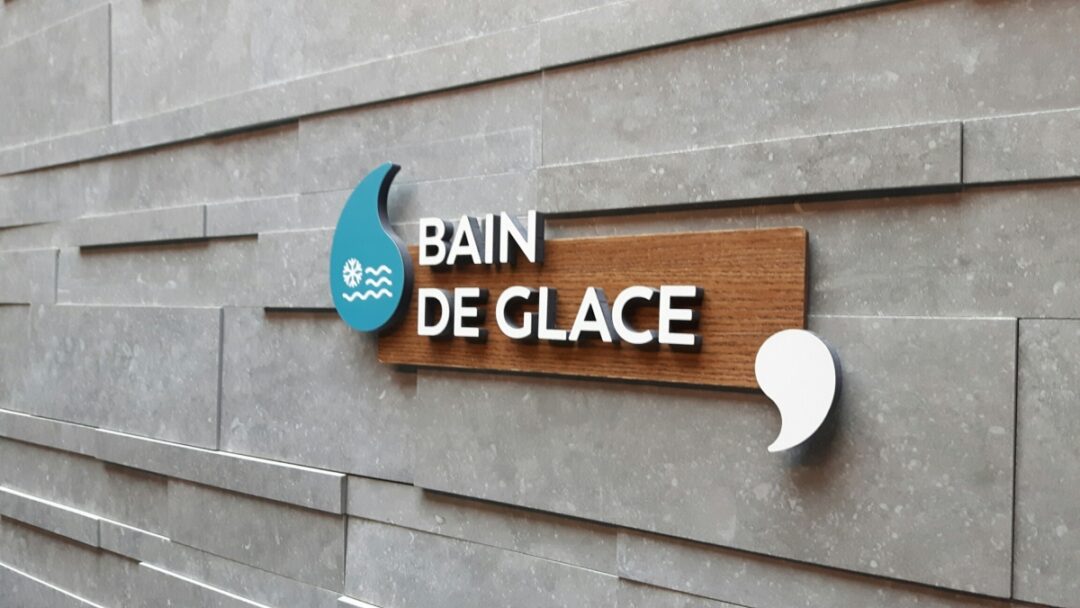 Panneau signalétique d'aquavirat "Bains de glace".
