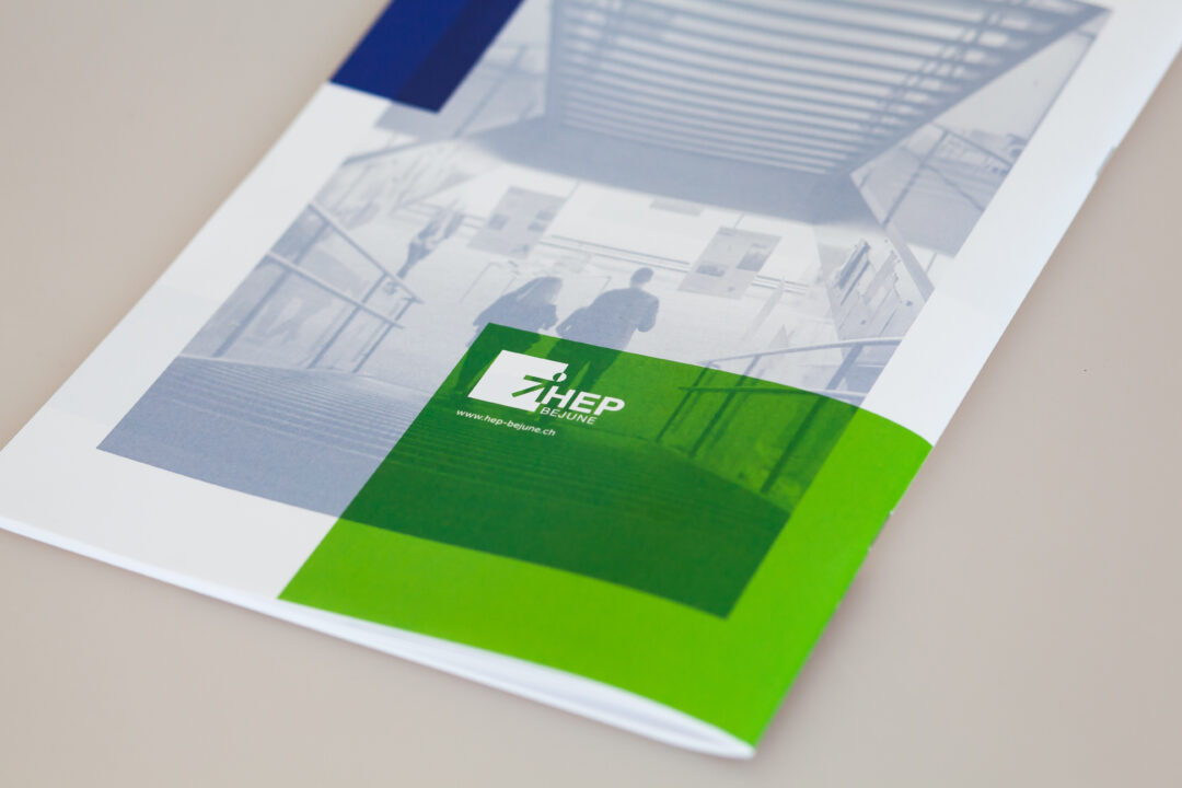 Verso de la brochure.