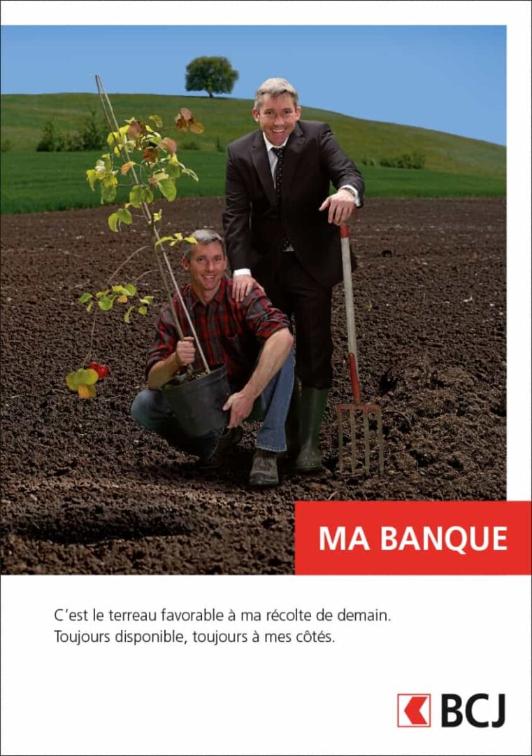Campagne de pub BCJ. Comédiens en train de faire de l'agriculture.