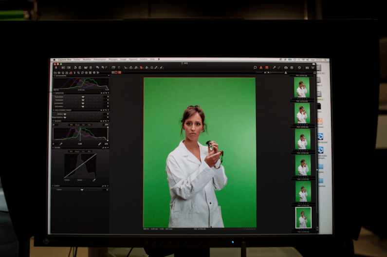 Making-of campagne pub BCJ travail photomontage sur fond vert.