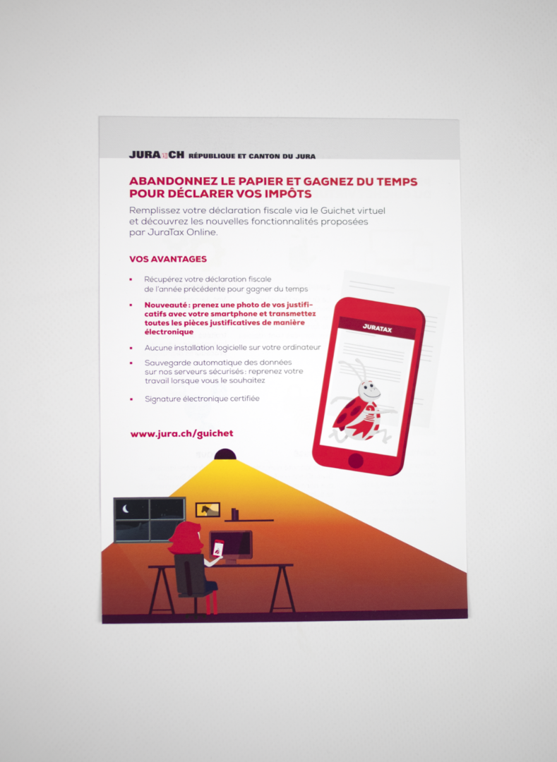 Photographie vue de dessus du flyer pour le Guichet virtuel expliquant les avantages de la plateforme