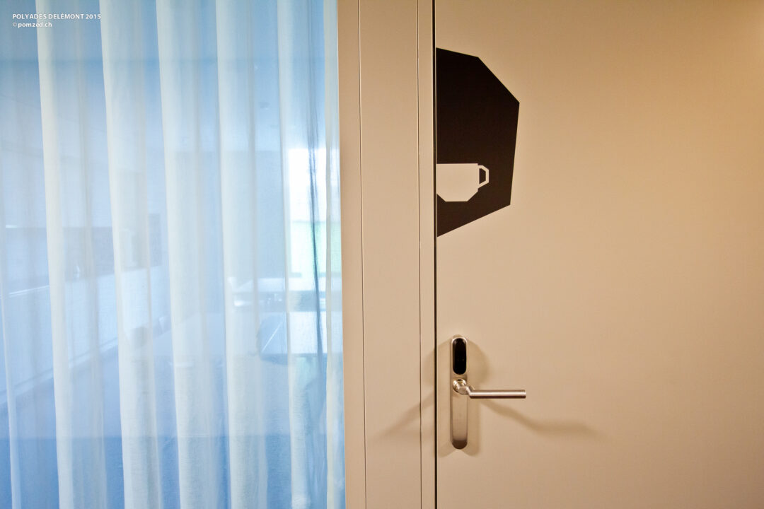 Signalétique pour la salle à manger.