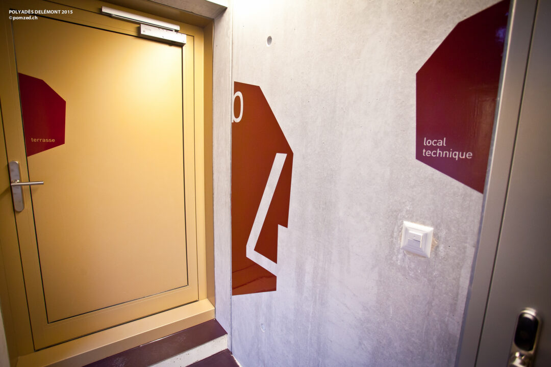 Signalétique pour la salle 4b du bâtiment.