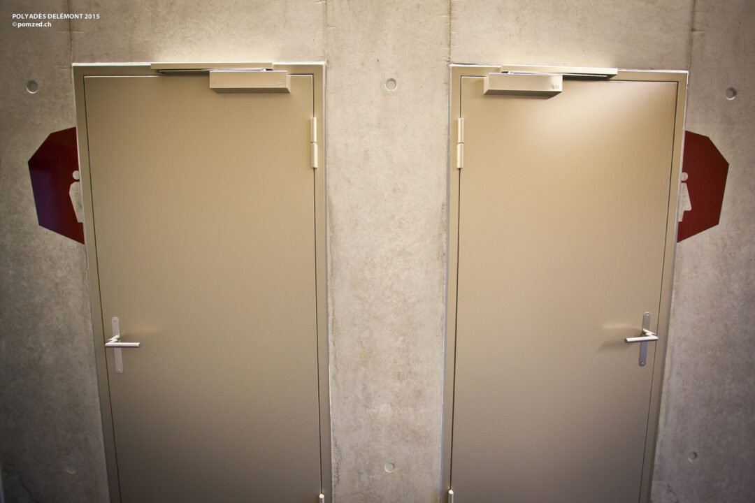 Signalétique des toilettes de Polyades.