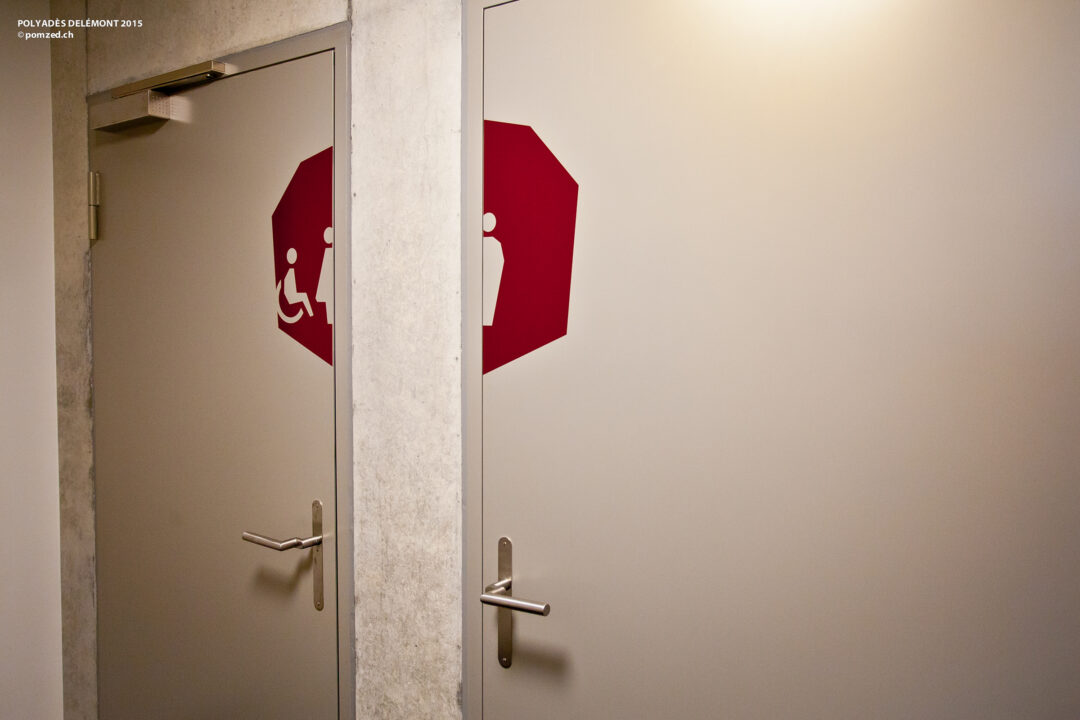 Signalétique des toilettes de Polyades.