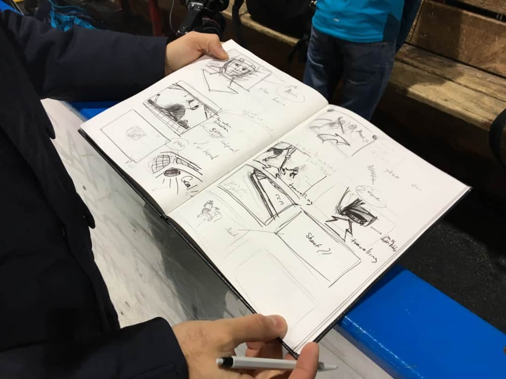 Carnet de dessin avec des croquis et dessin de préparation pour les photos.