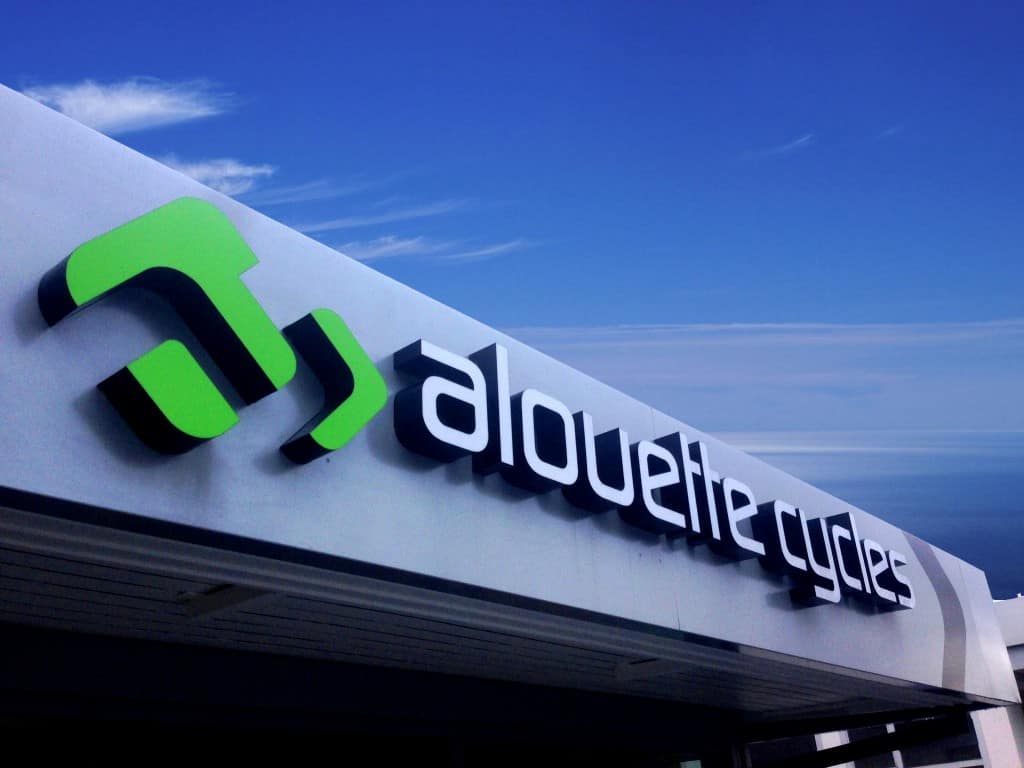 Magasin Alouettes Cycles vu de l'extérieur.