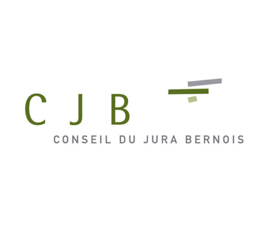Nouveau logo du CJB, on voit les lettres "CJB" ainsi que le texte "Conseil du Jura bernois" en dessous.