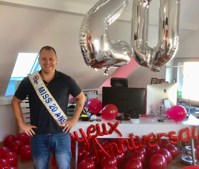 pomzed-20-ans-bureau-boss