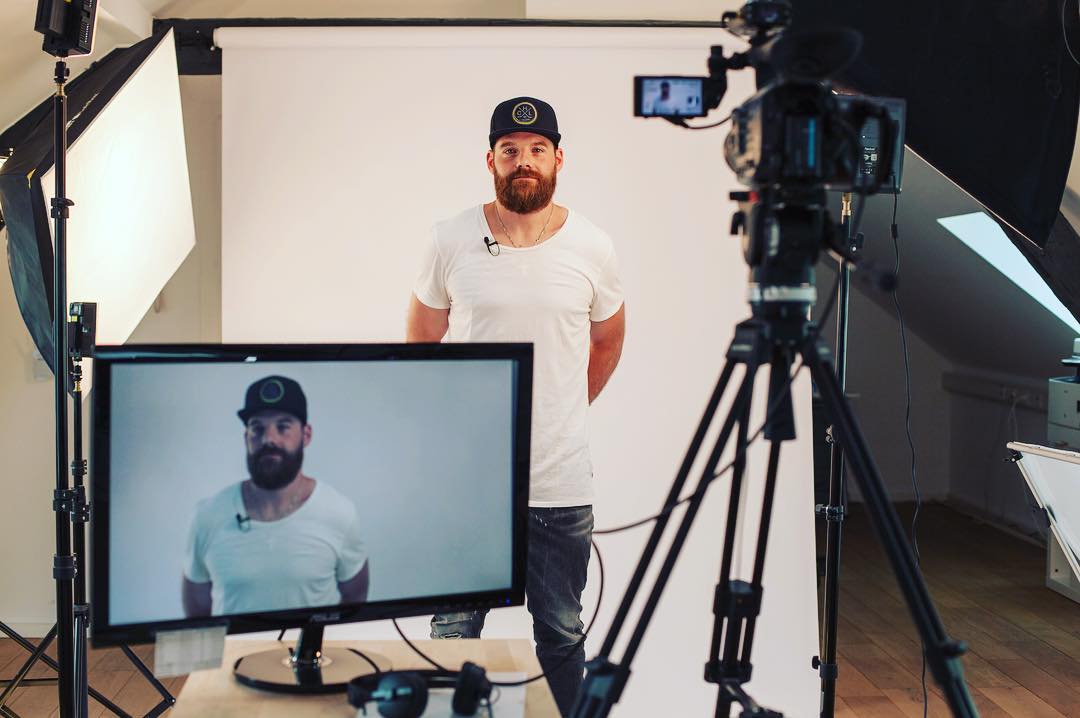 Shooting photo pour le HC Ajoie avec Julien Vauclaire.