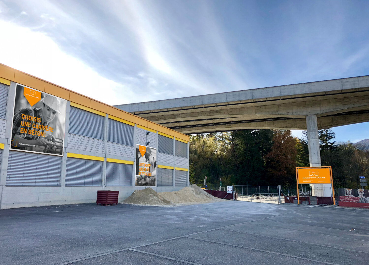 signalétique sur la façade nord du bâtiment